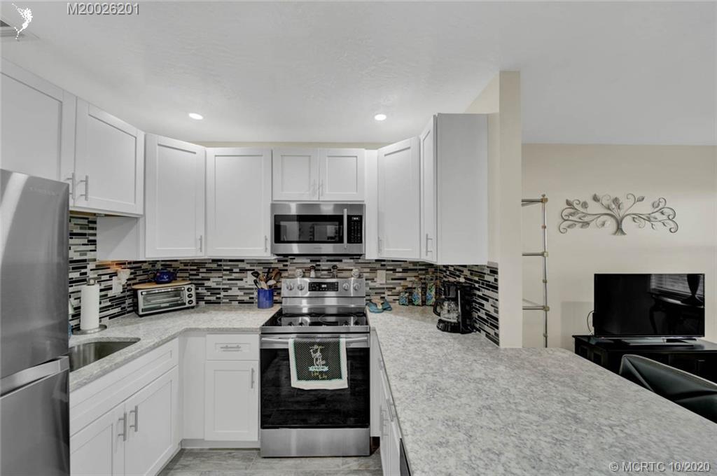 Primary Photo - 2600 SE Ocean Blvd