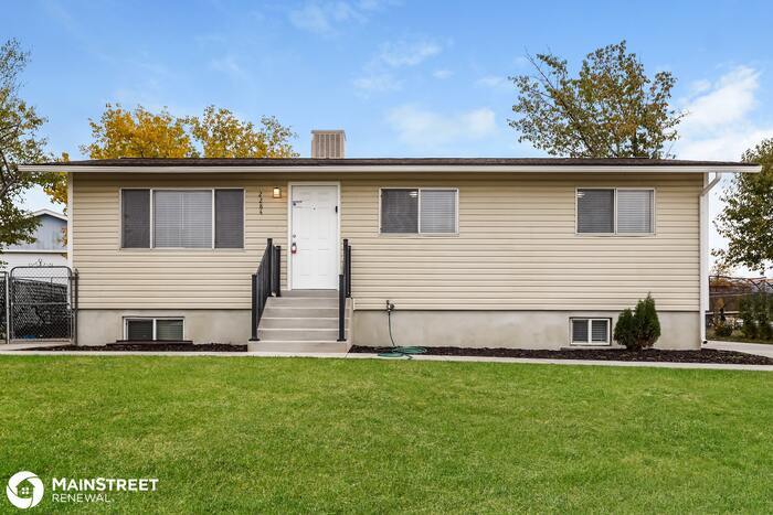 Foto principal - 2284 S 450 W, CLEARFIELD, UT 84015