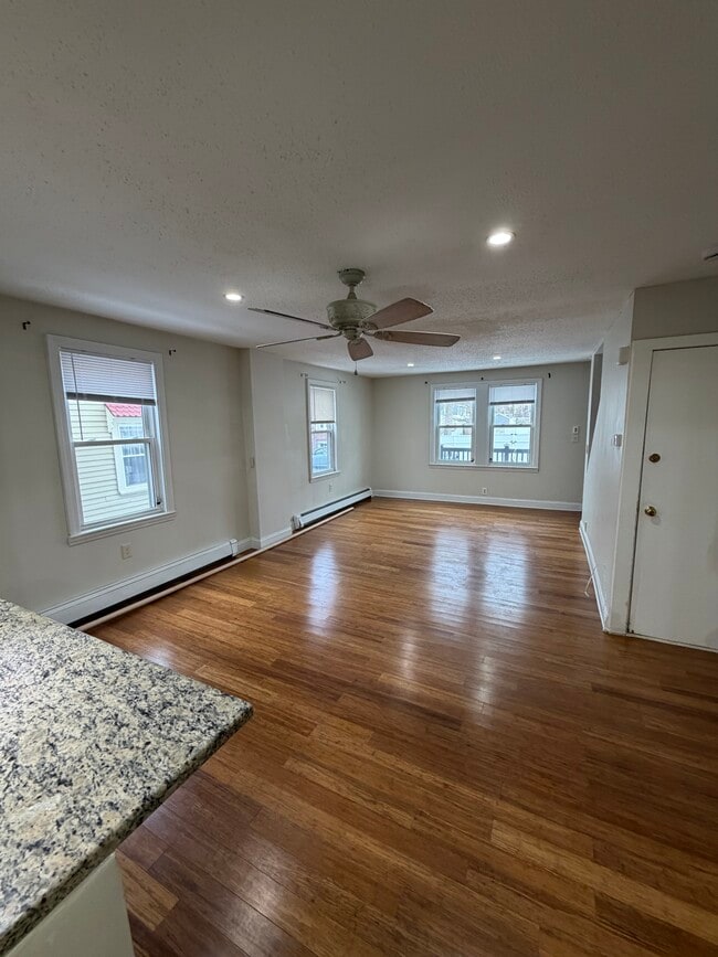 Building Photo - 45 Billings St