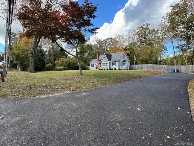 Building Photo - 124 Mount Sinai-Coram Rd