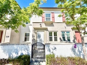 Building Photo - 27417 Georgetown Dr