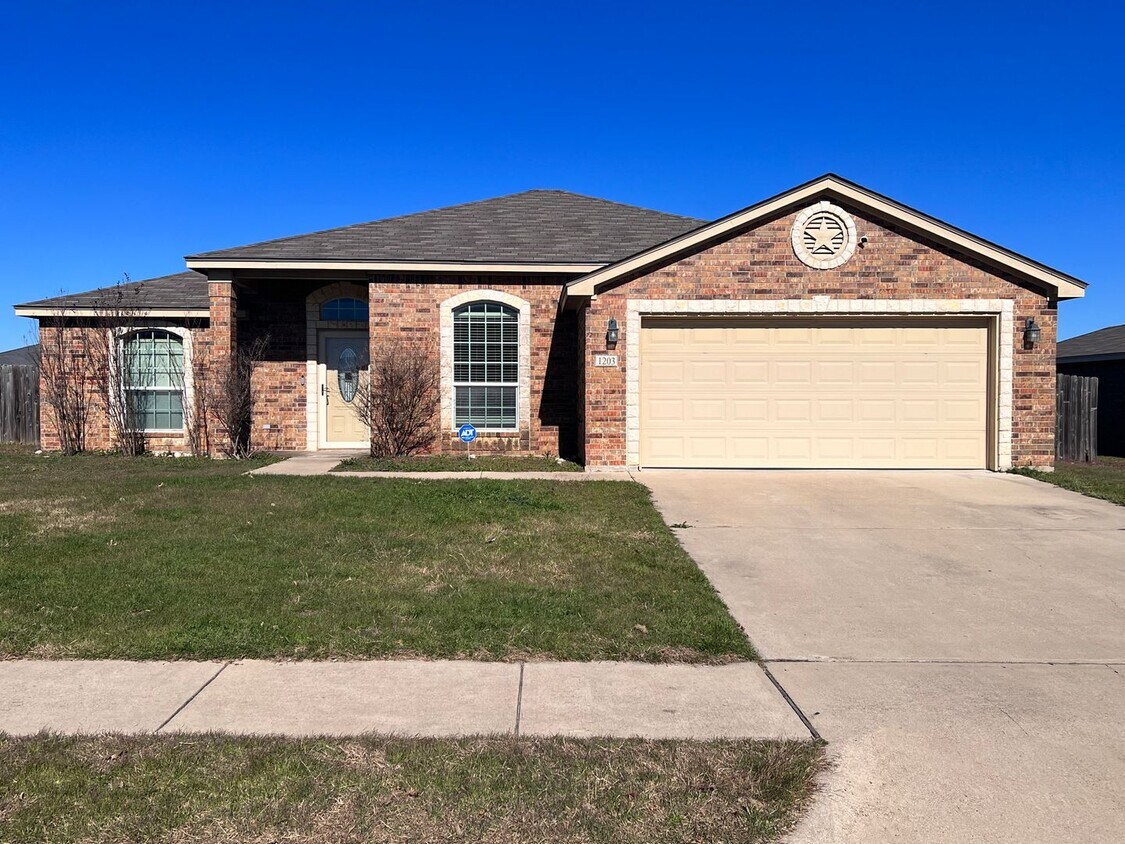 1203 Vanguard Lane LONGHORN PROPERTIES... House Rental in Killeen, TX