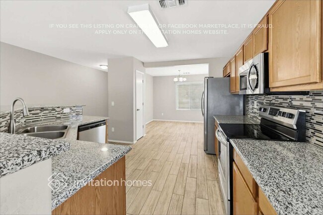 Foto del edificio - 11310 N 161st Dr