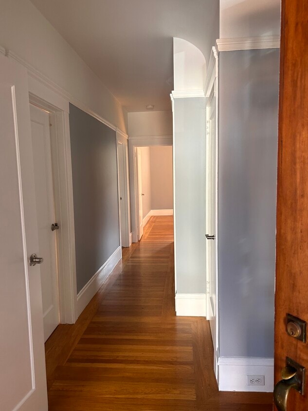 Primary Photo - 555 28th Ave