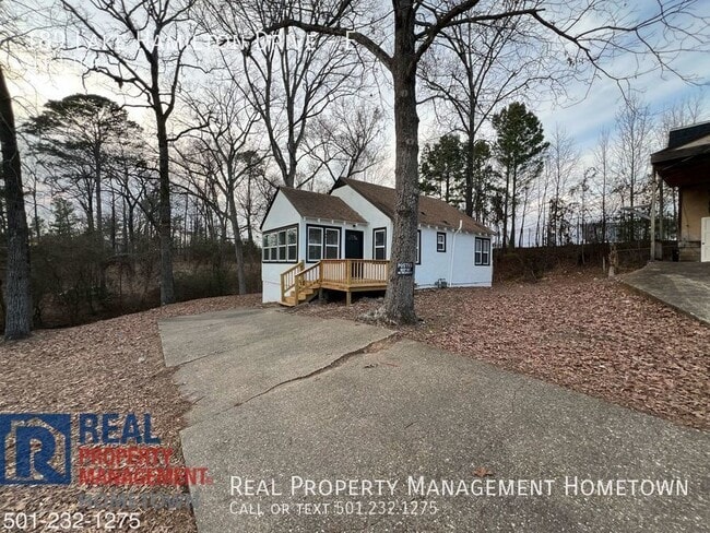 Building Photo - CHECK OUT THIS NEW LISTING!!