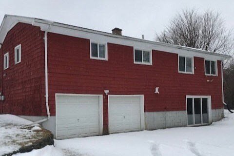 Building Photo - 2098 E Saginaw St