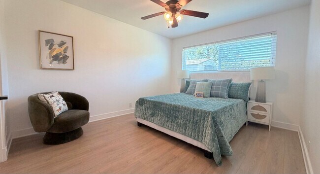 Building Photo - 8861 La Zana Ct