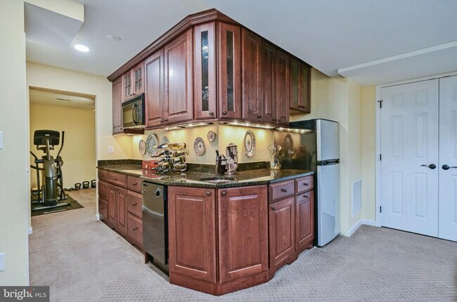 Photo - 21389 Fitzgerald Dr House