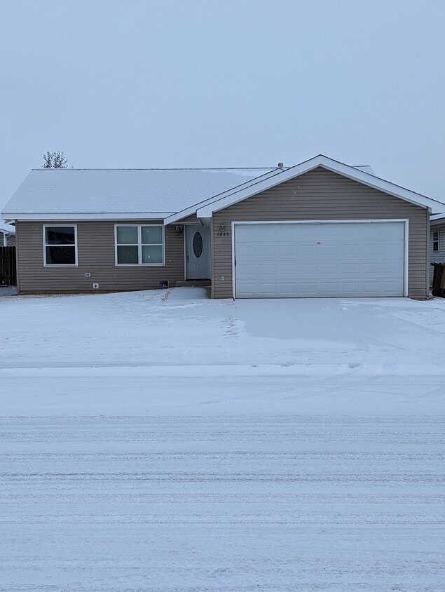 1659 Westview Dr, Laramie, WY 82070 House Rental in Laramie, WY