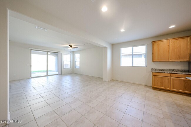 Building Photo - 13526 W Calle De Baca