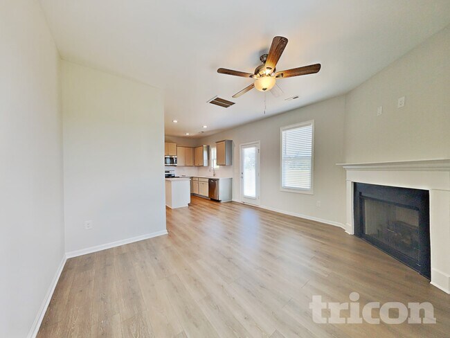 Building Photo - 176 Olde Pl