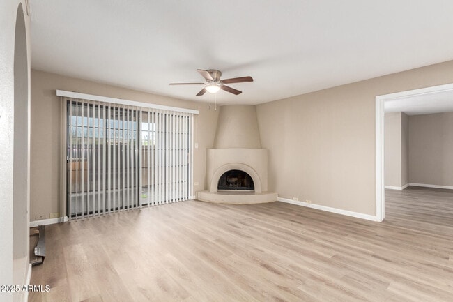 Building Photo - 10410 N Cave Creek Rd