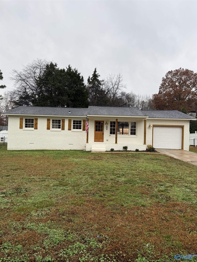 Foto del edificio - 1002 Parcus Rd SE