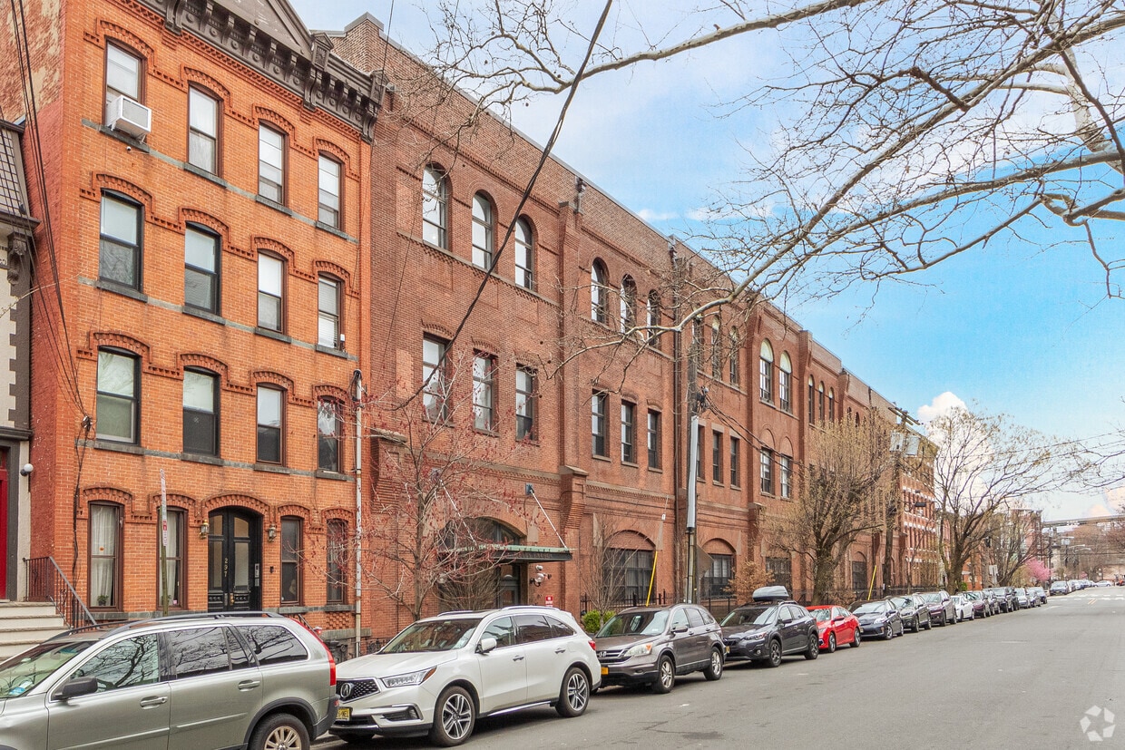 299 Pavonia Ave, Jersey City, NJ 07302 Apartments in Jersey City, NJ