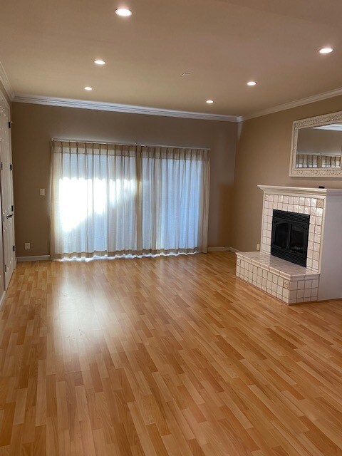 Living room - 4104 George Ave