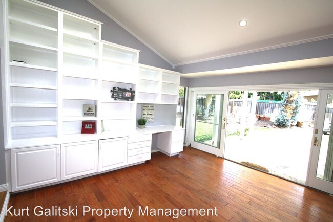 Foto del edificio - 3 br, 2 bath House - 17966 Wellington Ave
