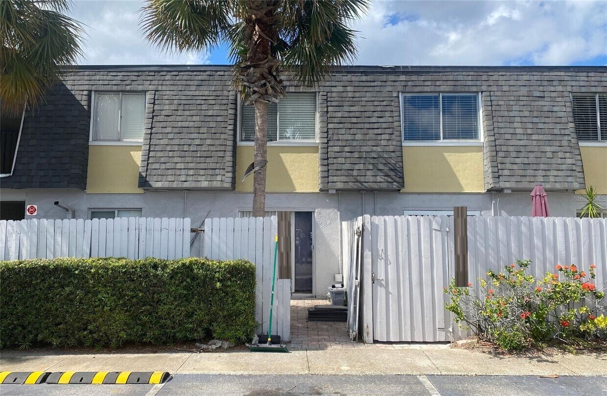 1928 S Conway Rd Unit 7, Orlando, FL 32812 Condo for Rent in Orlando