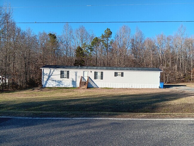 Foto del edificio - COMING SOON! 2-Bedroom Mobile Home in Lexi...