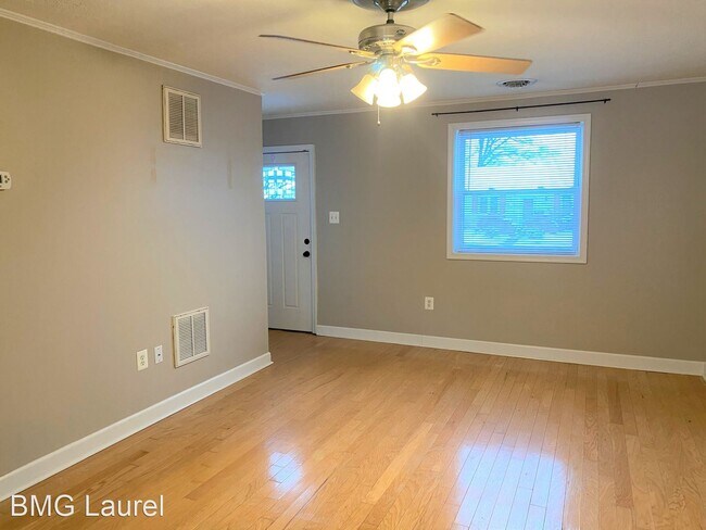 Building Photo - 3 br, 1 bath House - 902 Dorking Rd.