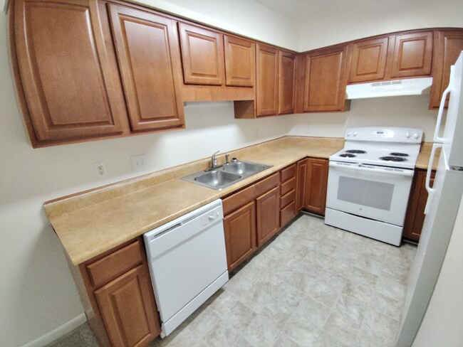 Foto del edificio - 600 Reusens Rd