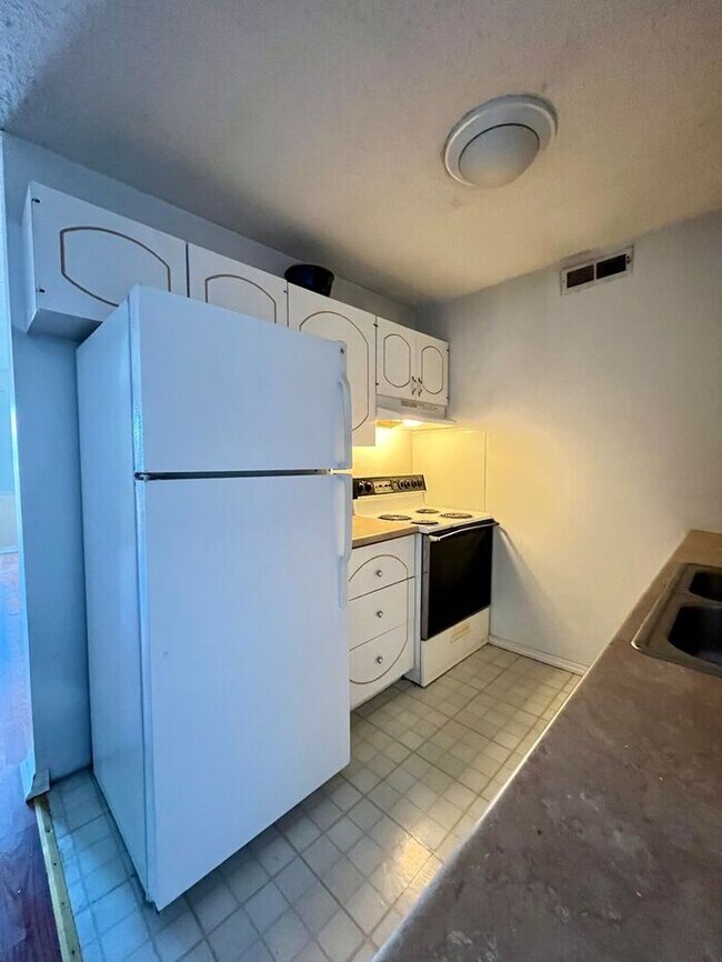 St. Charles Condo Hawks Nest Available Now! House Rental in Saint