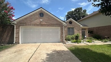Building Photo - 4626 Green Trail Dr