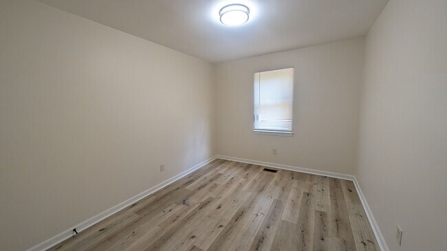 Foto del edificio - 2BR/1.5BA Renovated Townhome