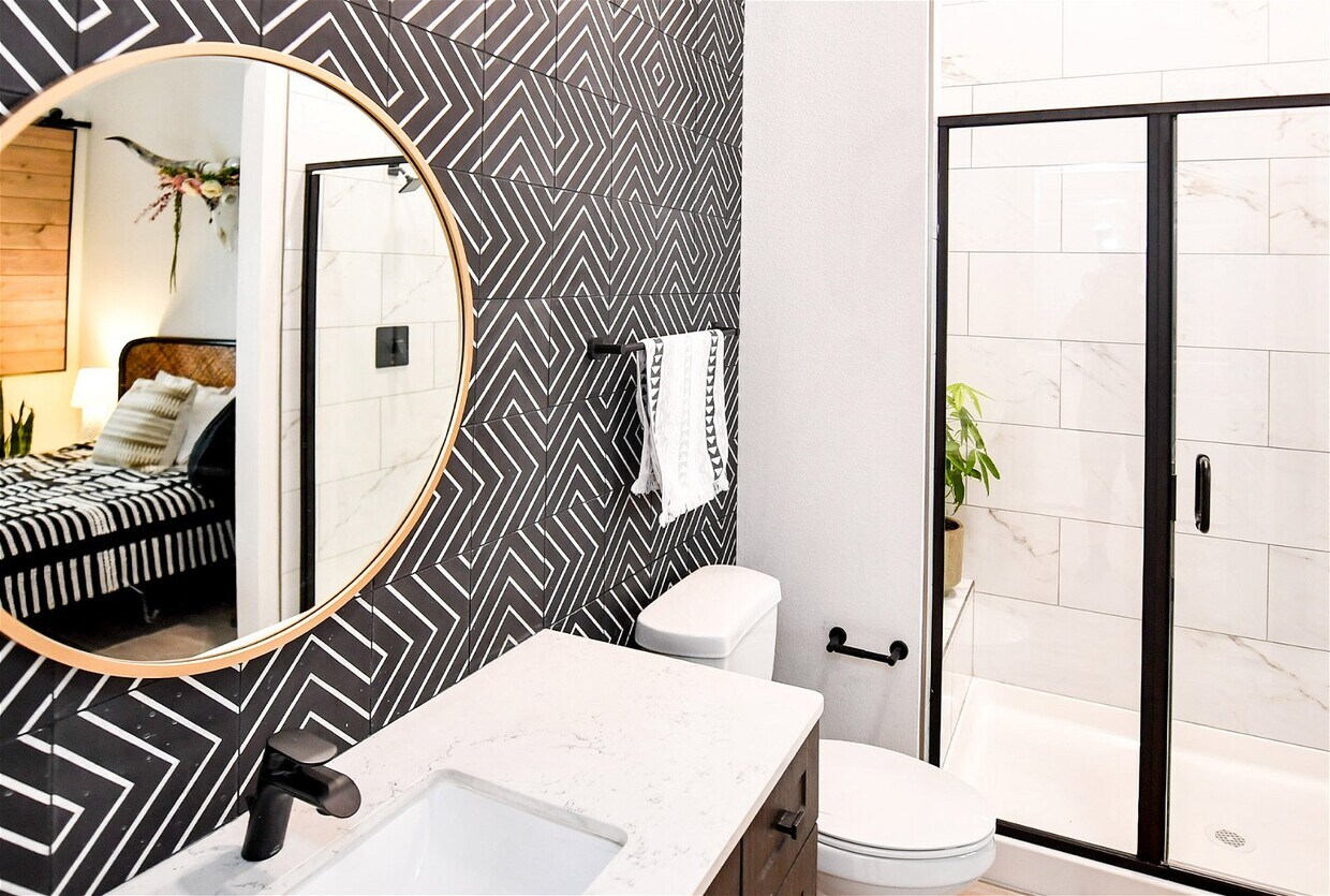 Building Photo - 200 North Bishop Avenue Apt #C157, Dallas,...