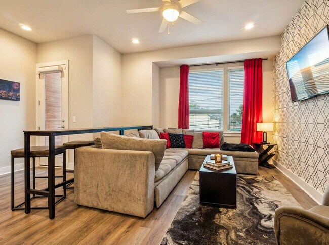 Foto del edificio - 2135 24th Ave N