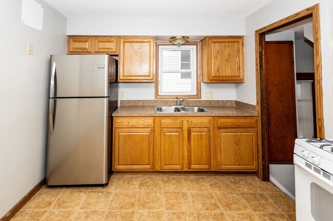 Foto del edificio - 5048 Claremont Blvd