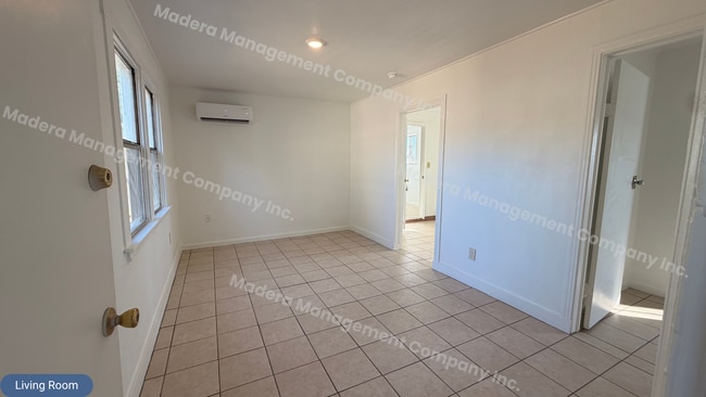 Building Photo - One Bedroom Back house- Available Now!
