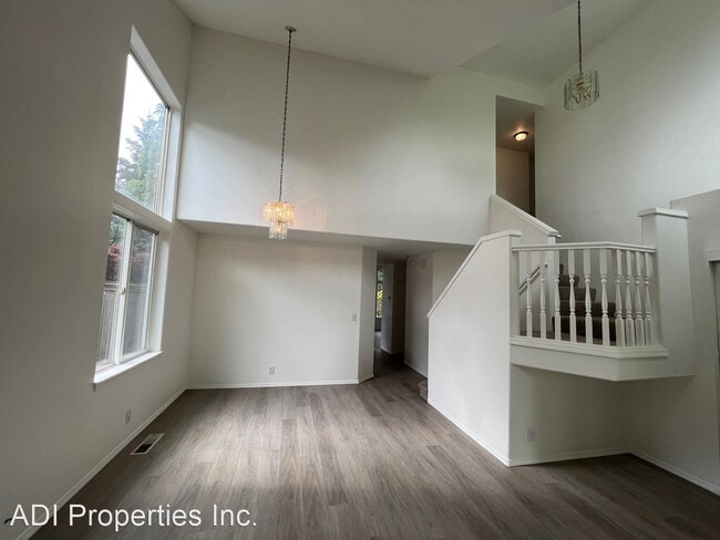 Building Photo - 4 br, 2.5 bath House - 8538 NE Alder Street
