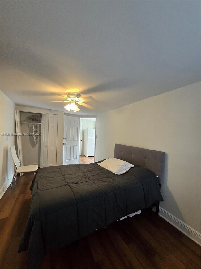 Building Photo - 2 bedroom in Hollywood FL 33021