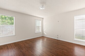Building Photo - 15606 Kiplands Bend Dr
