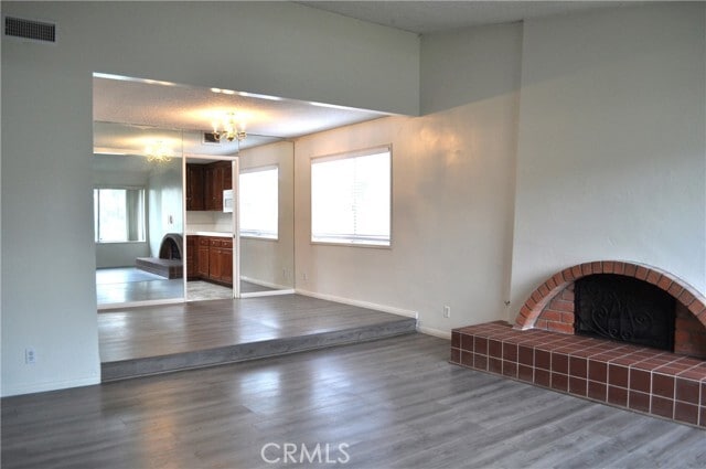 Foto del edificio - 7262 Carlton Ave