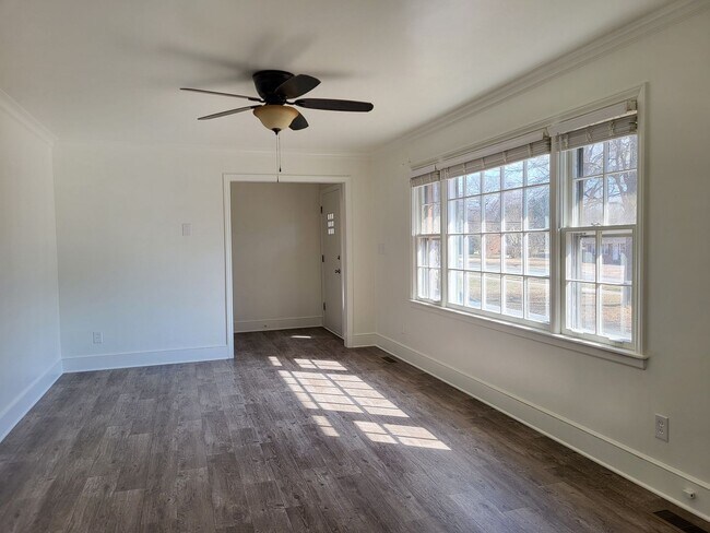 Foto del edificio - 3 bedroom in Coulwood