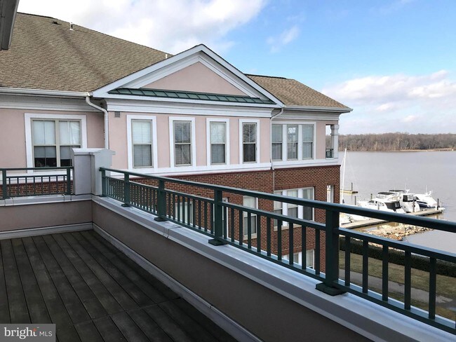 Building Photo - 500 Belmont Bay Dr