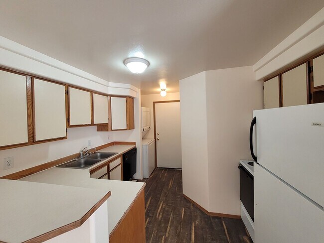 Foto del edificio - 716 NW Sunburst Ct