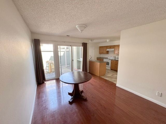 Dining room - 118E Oliva Ct