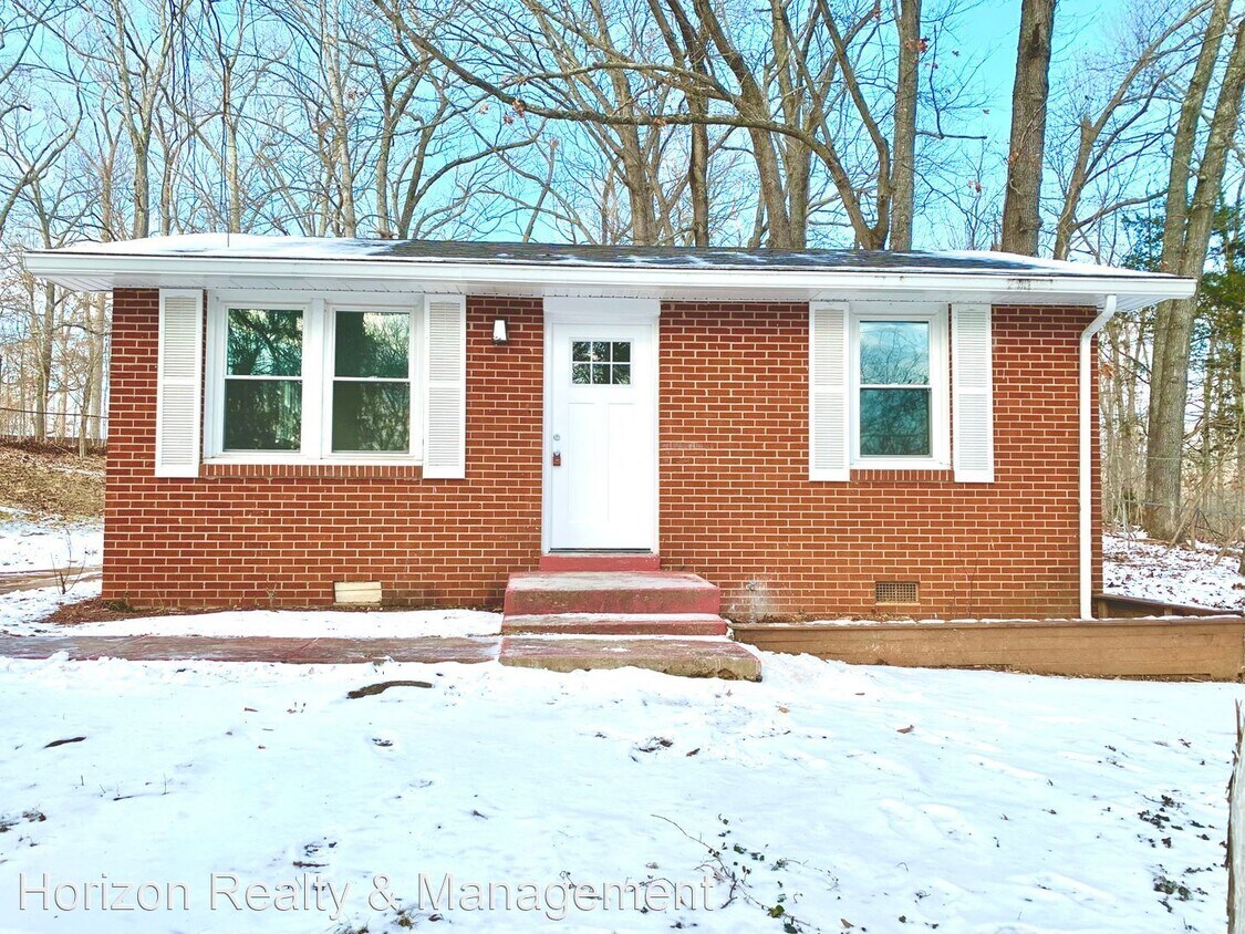 Primary Photo - 2 br, 1 bath House - 845 Britton Springs Rd