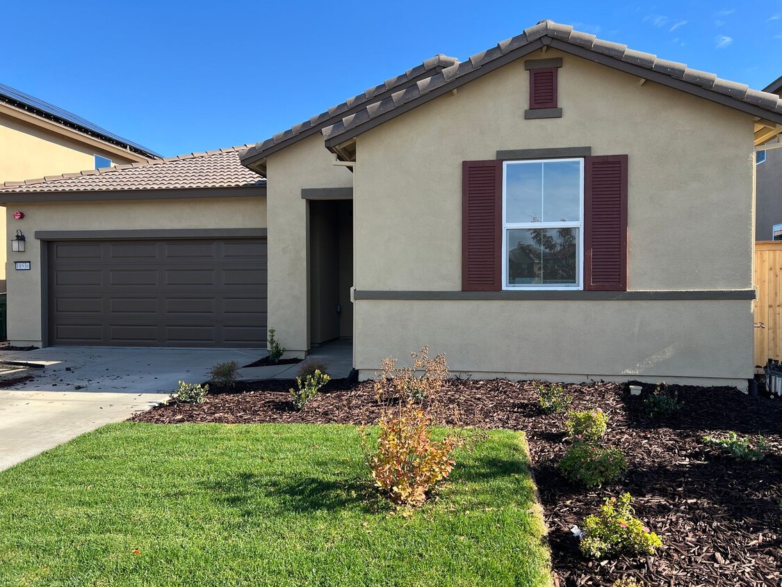 Primary Photo - Brand-new single-story home in north Stock...