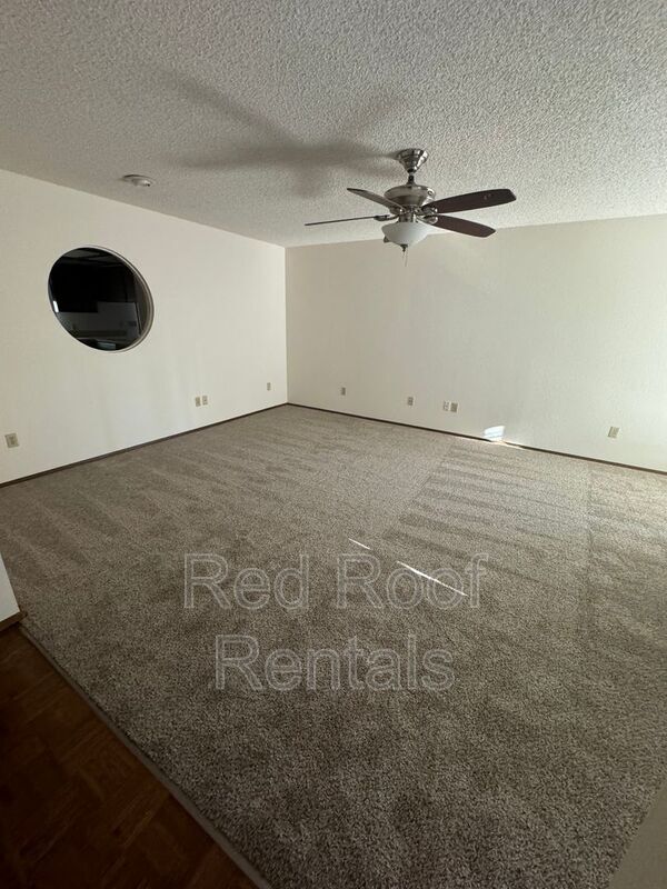 Foto del edificio - 16817 19th Ave E