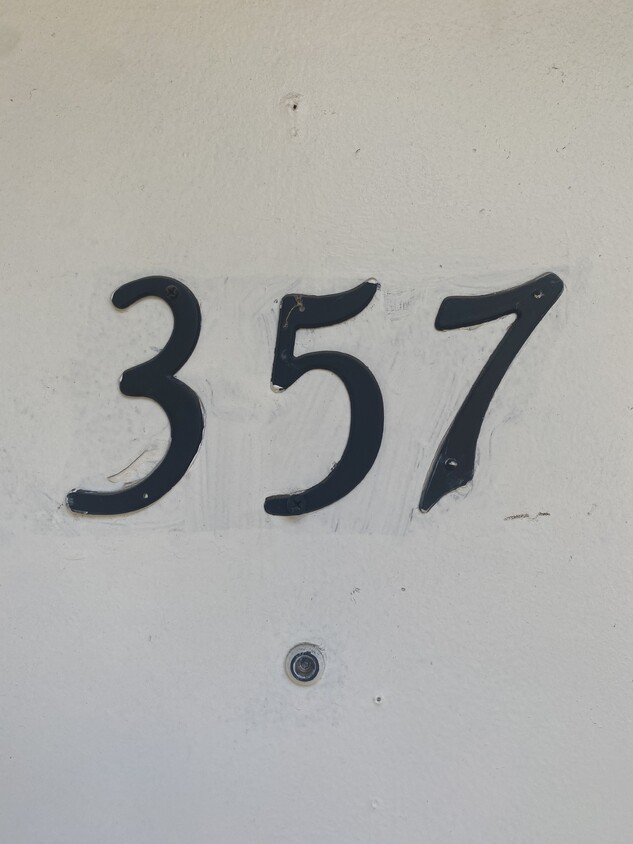 Primary Photo - 357 S Maple Ave