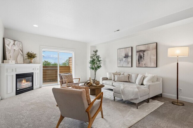 Building Photo - Spectacular SW Portland 2 bedroom Townhouse