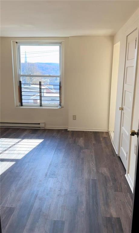 Building Photo - 402 Ridge Ave