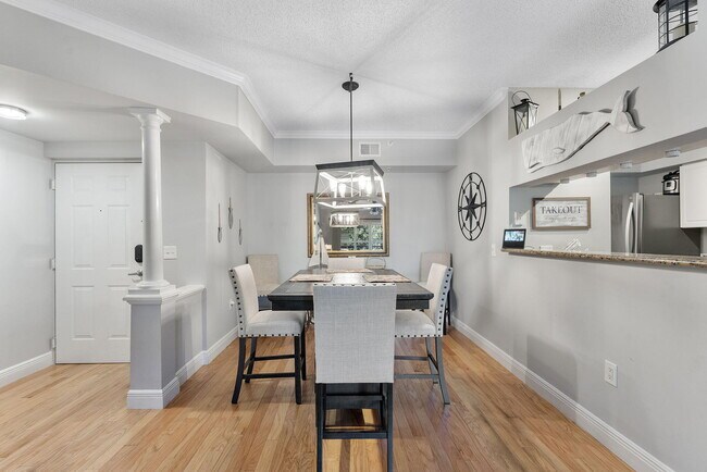 Building Photo - 2218 Tuscany Way