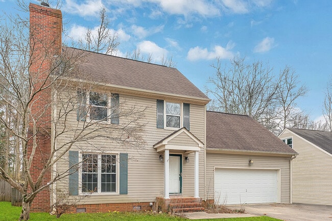 Building Photo - 127 Suffolk Dr