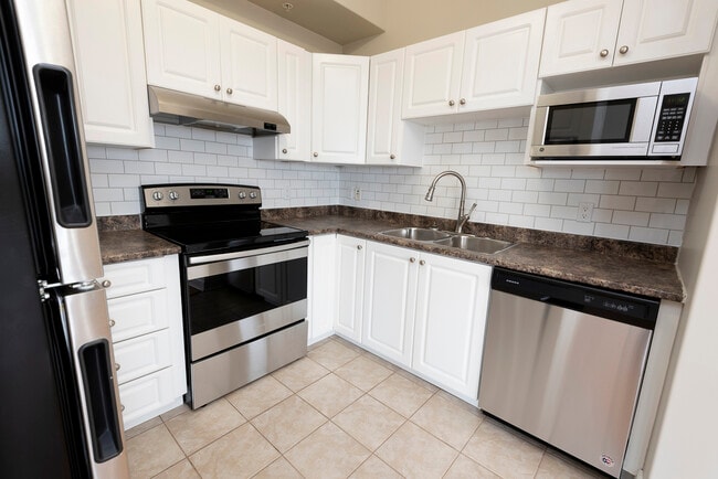 Building Photo - 22 BEDROS LANE