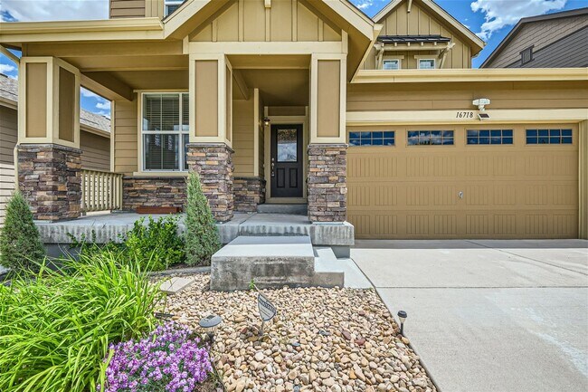 Photo - Beautiful 4 Bed/3.5 Bath in Broomfield - Available 4/15 House