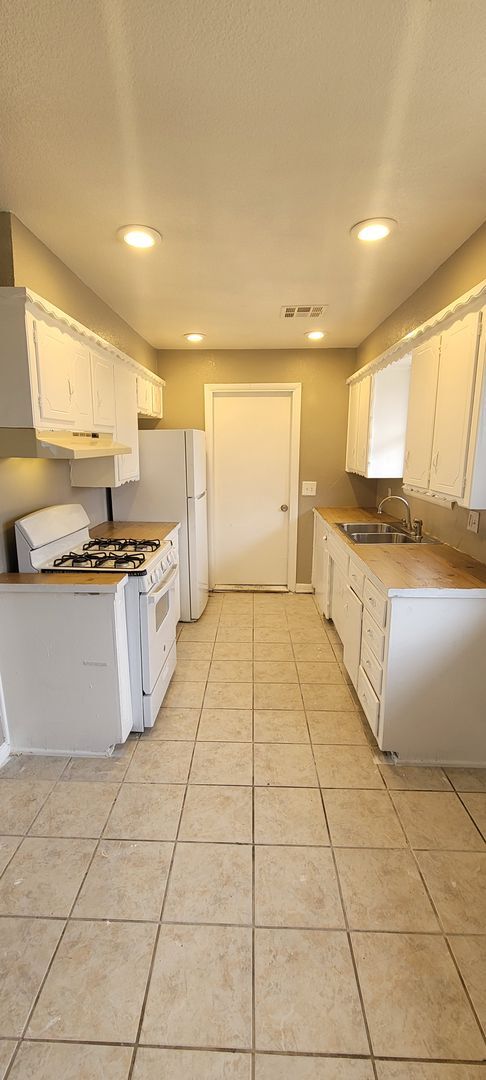 Foto del edificio - Cute 4 bedroom House